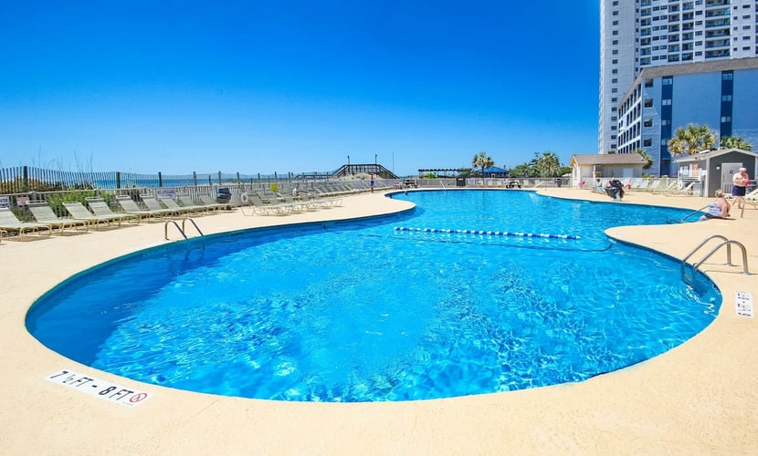 Renaissance Tower oceanfront condo with pools, hot tub & beach access