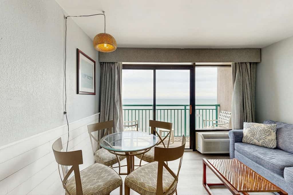 Oceanfront studio with private balcony, pool & direct beach access