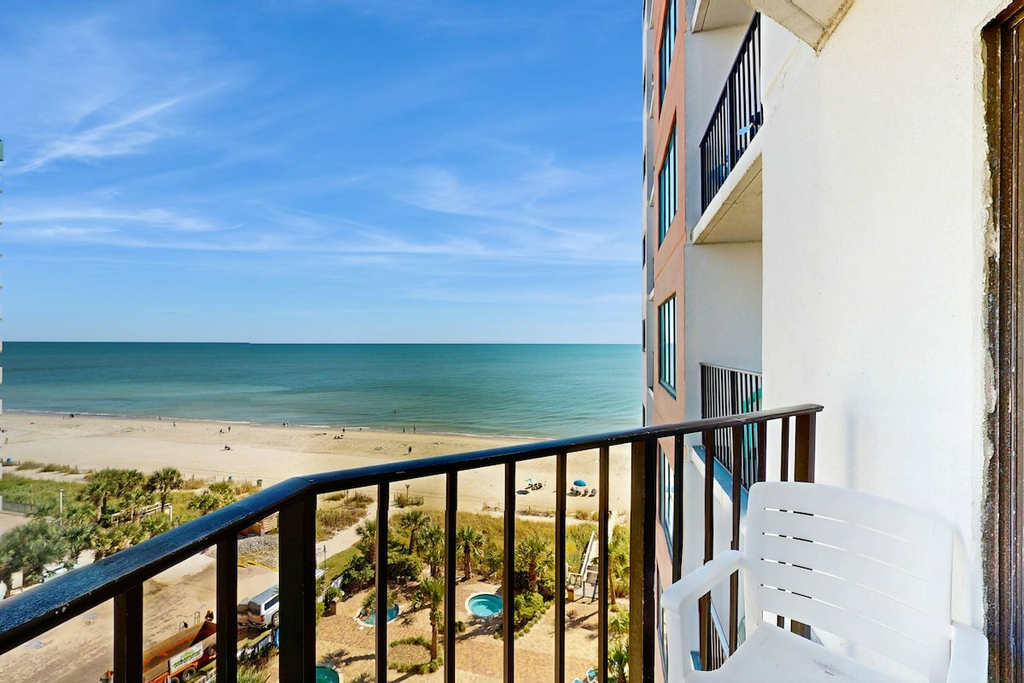 Palace Resort 710