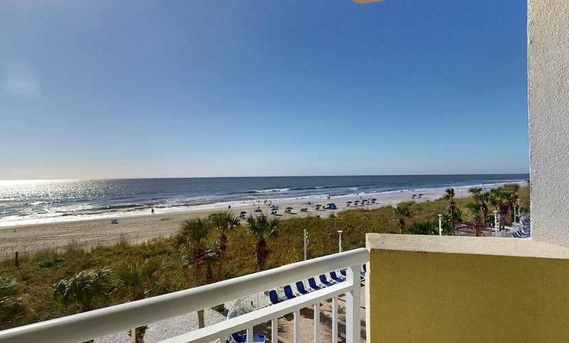 3rd floor oceanfront condo w/ shared hot tub, shared pool, central AC, balcony