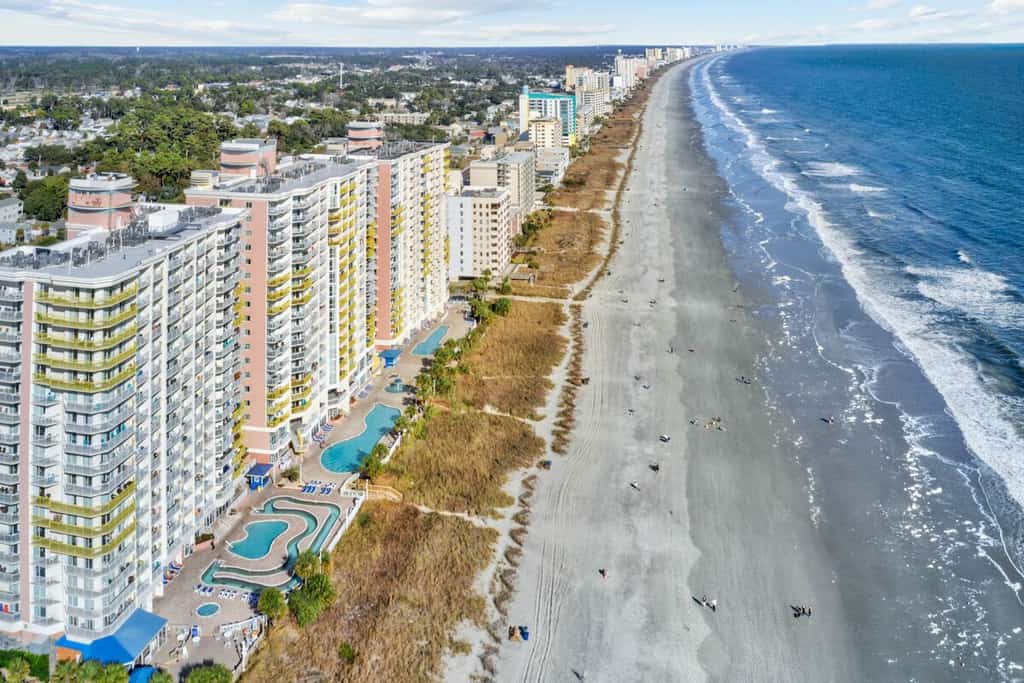 5th-Floor Oceanfront Condo w/Shared Pool/Hot Tub, Free WiFi, Central AC