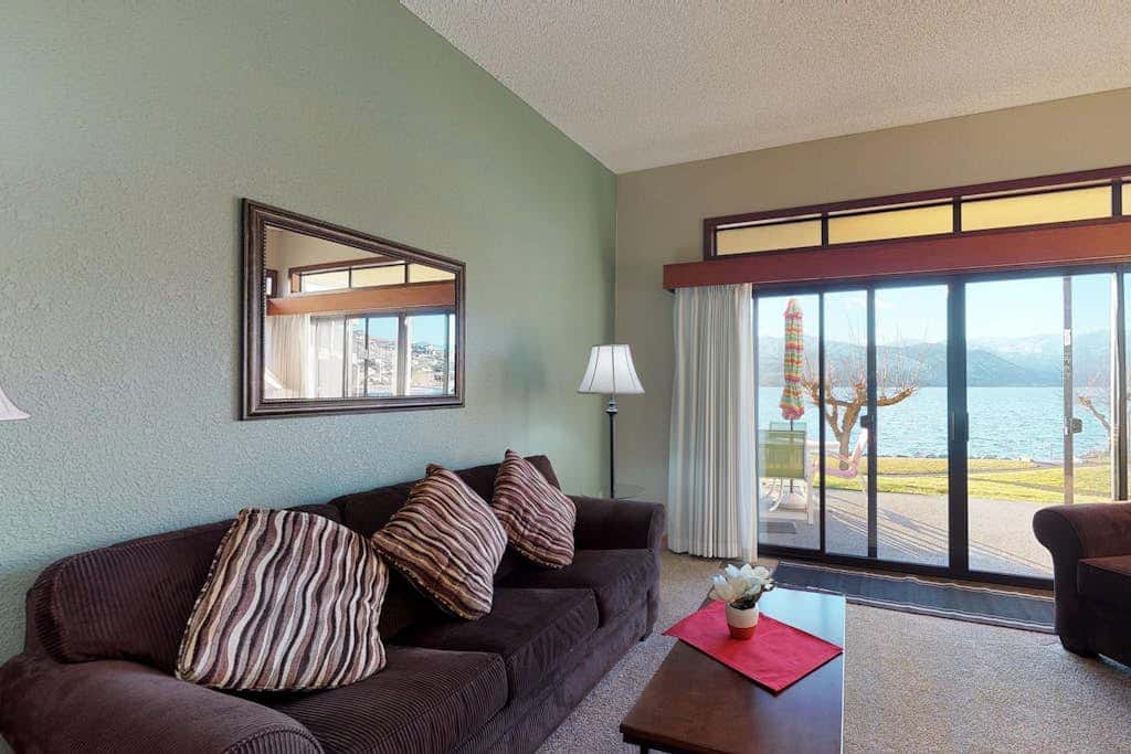 Lake Chelan Shores -  Waterfront Gem #11-3