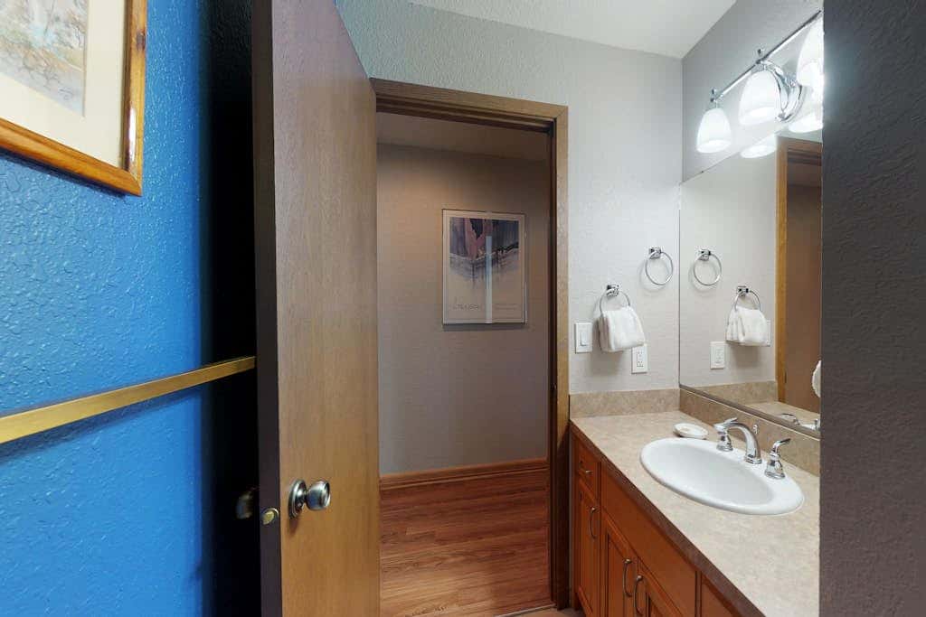 Lake Chelan Shores -  Waterfront Gem #11-3