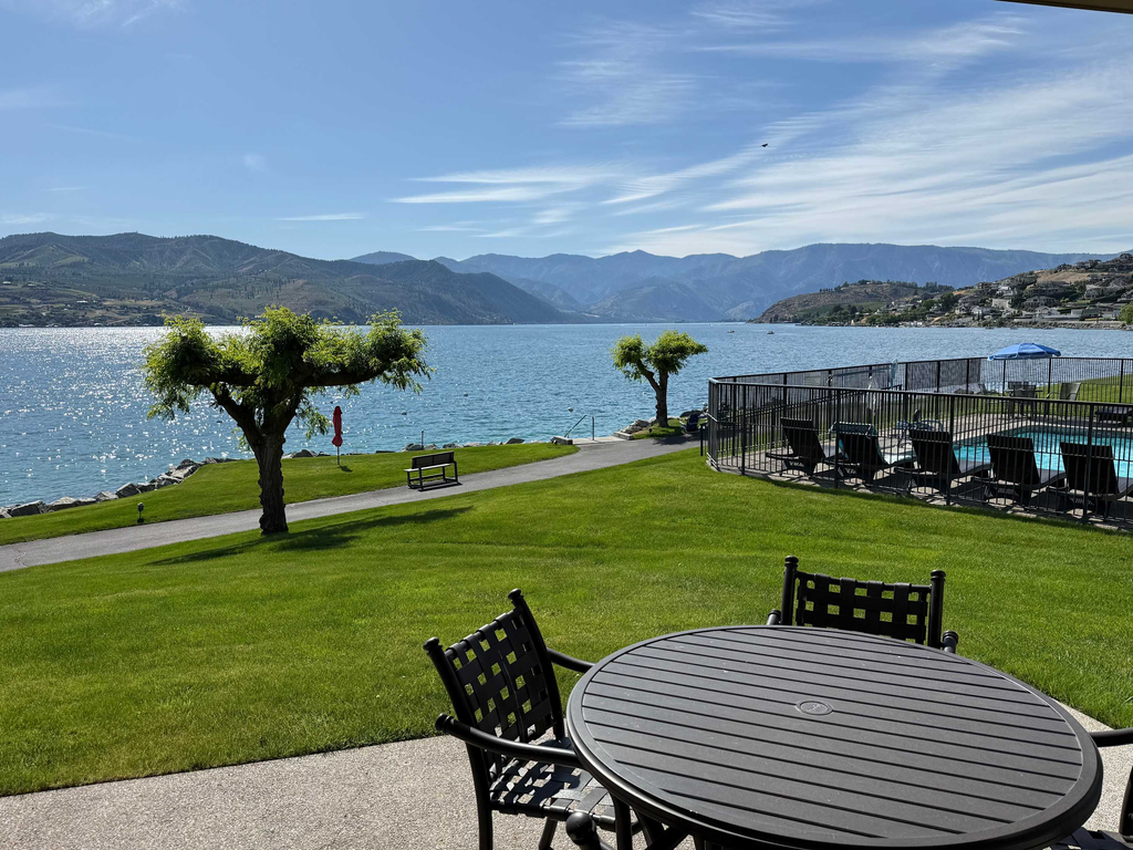 Lake Chelan Shores -  Waterfront Gem #11-3