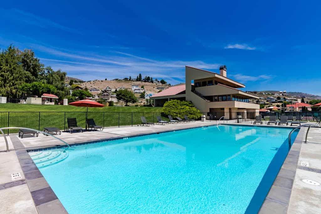 Lakefront Condo with Mountain Views, Free WiFi, and Shared Pool and Hot Tub