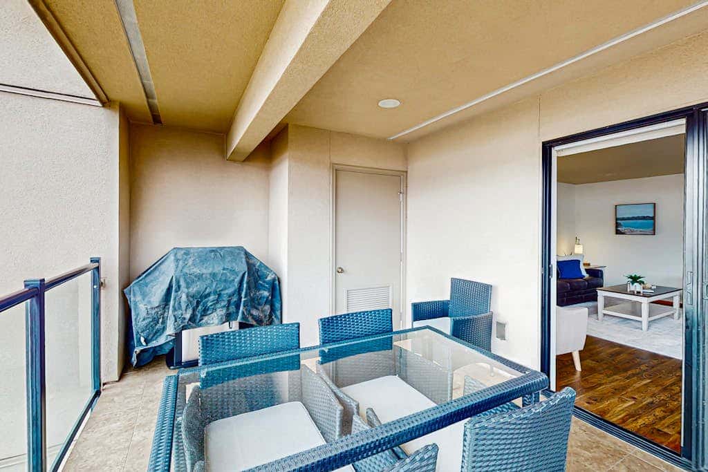 Lake Chelan Shores - Lakeside Luxury 19-5