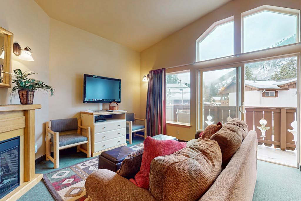 Icicle Village Resort Condo #407
