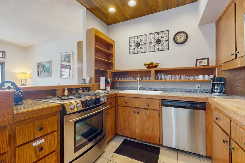 Lake Chelan Shores - Boater's Paradise #10-2