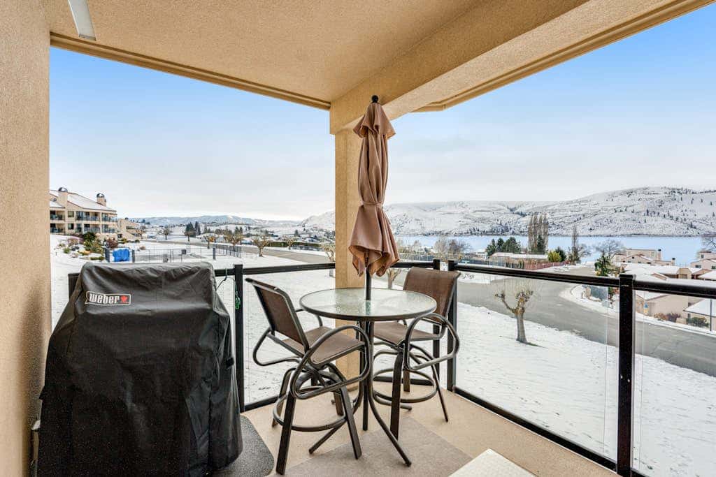 Lake Chelan Shores Chelan Beauty 18-7