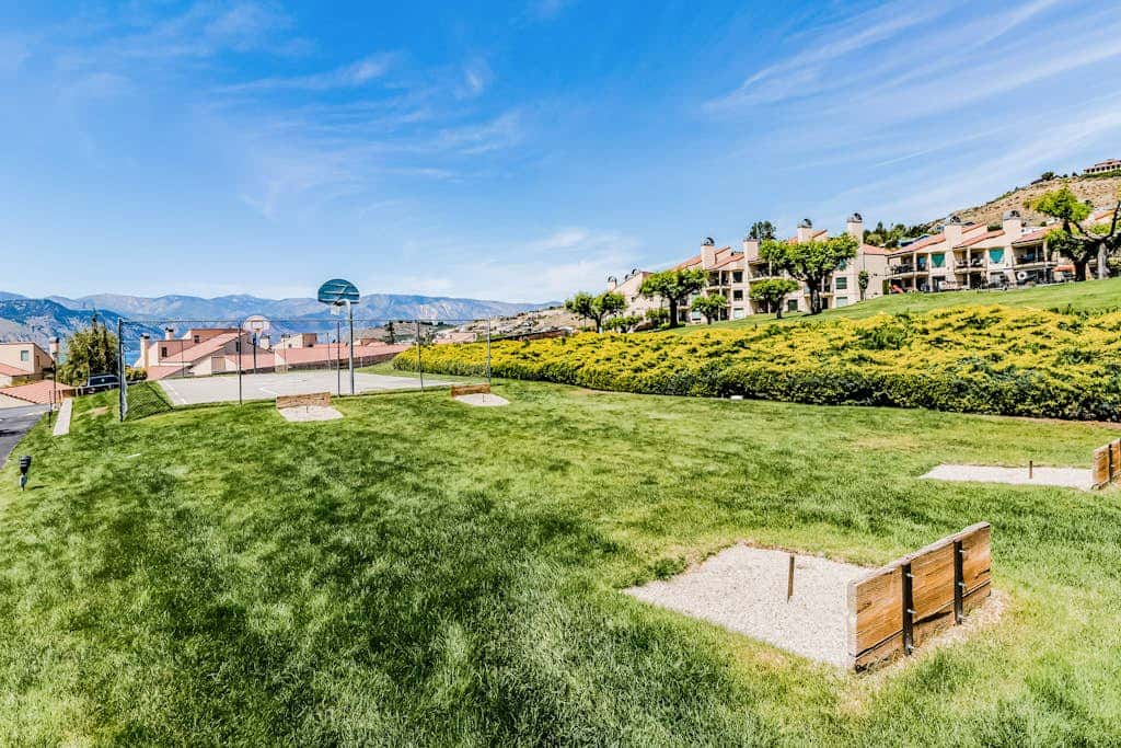 Lake Chelan Shores Chelan Beauty 18-7