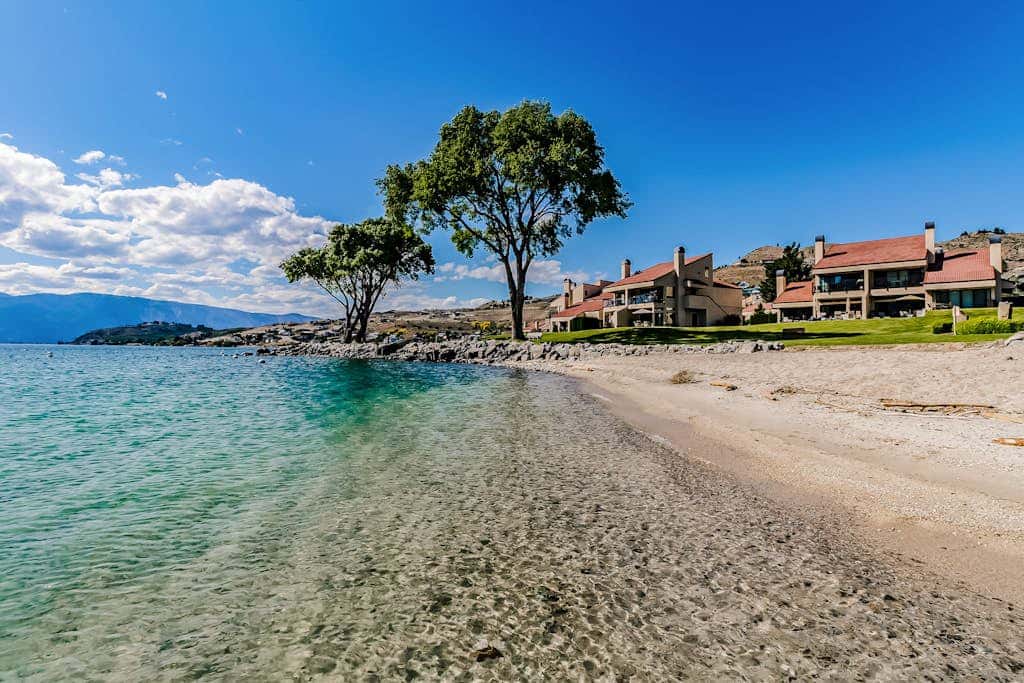 Lake Chelan Shores Chelan Beauty 18-7