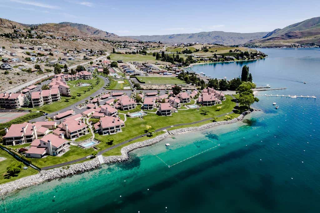 Lake Chelan Shores Chelan Beauty 18-7