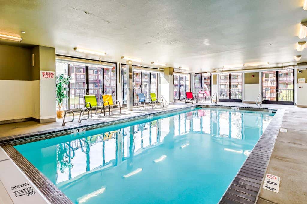 Chelan Resort Suites - Comfort by the Lake 201