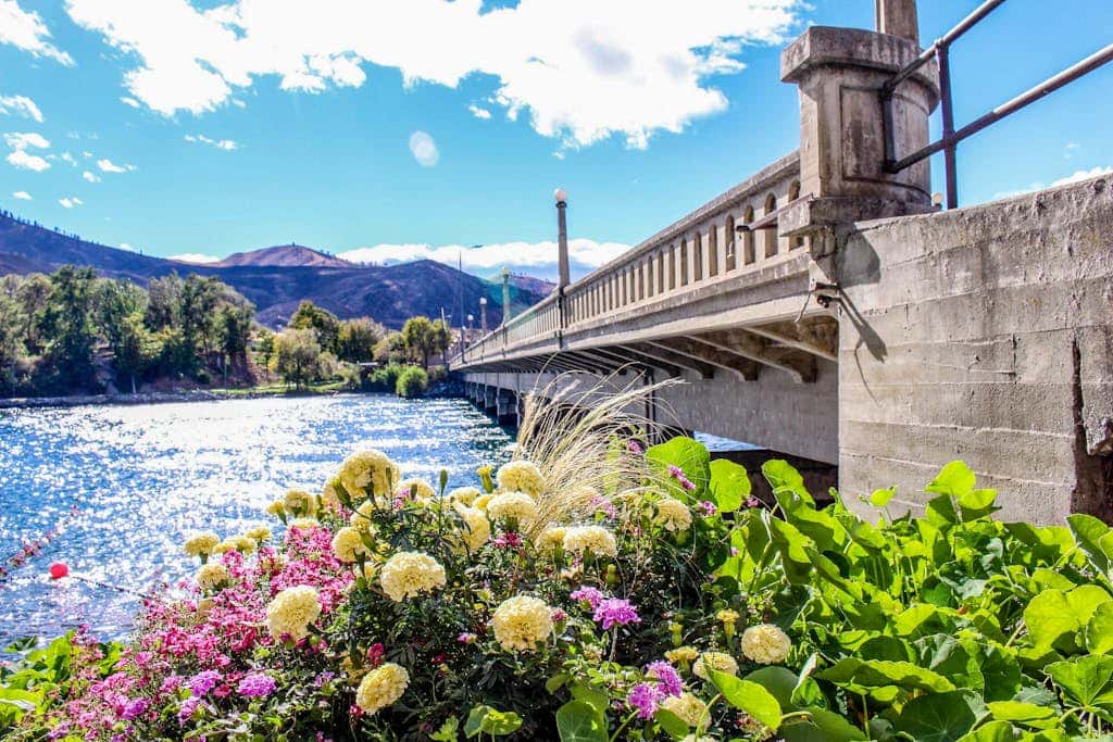 Chelan Resort Suites - Comfort by the Lake 201