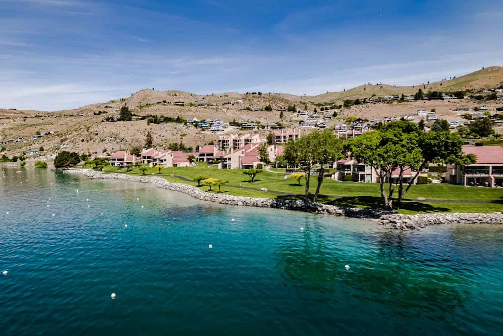 Cozy Condo with Lake & Mountain Views, Pool, Hot Tub & Dock
