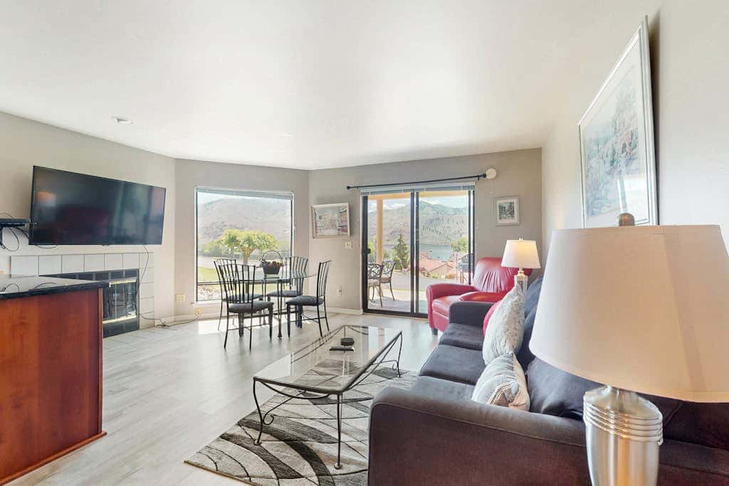 Lake Chelan Shores Water View  Unit #18-3