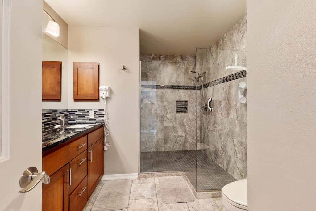 Lake Chelan Shores Water View  Unit #18-3