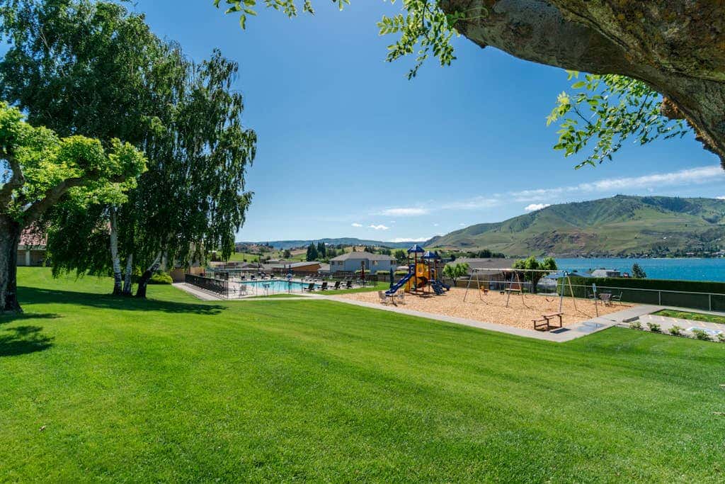 Lake Chelan Shores Water View  Unit #18-3
