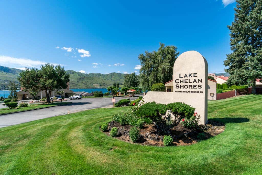 Lake Chelan Shores - Sunny by the Lake 18-4