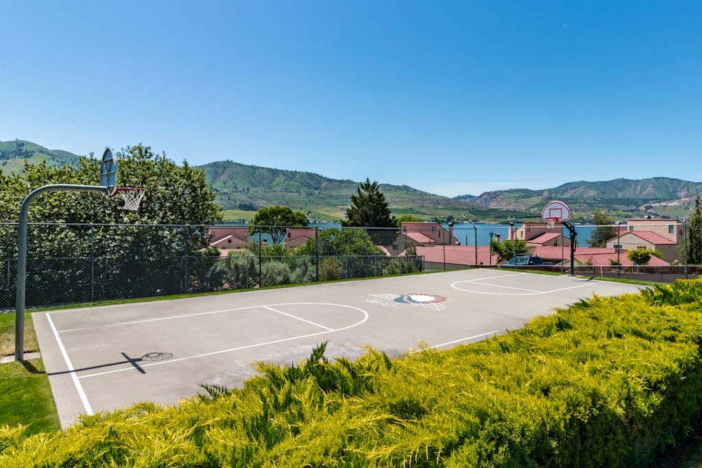 Lake Chelan Shores - Sunny by the Lake 18-4