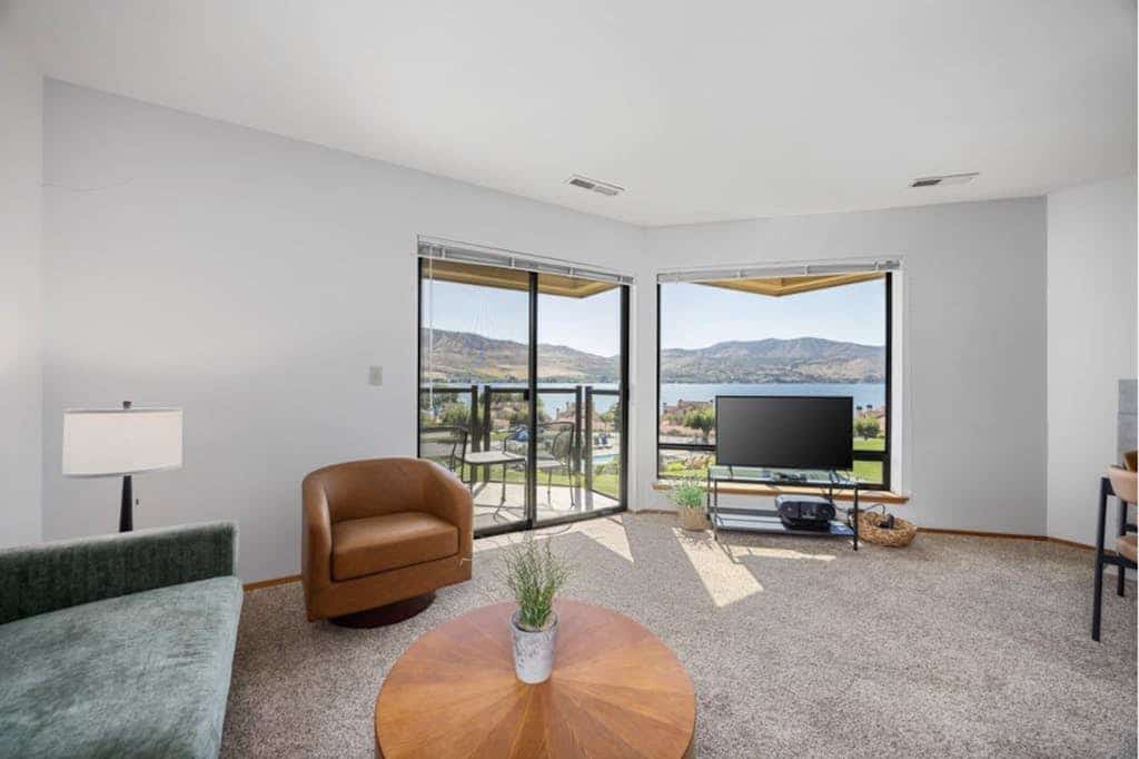 Waterfront Condo with Lake Views and Shared Pools and Hot Tub - Quiet Community