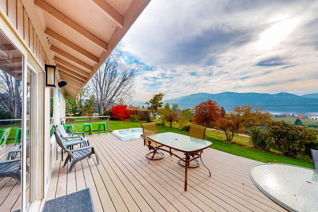 Lake View Rambler