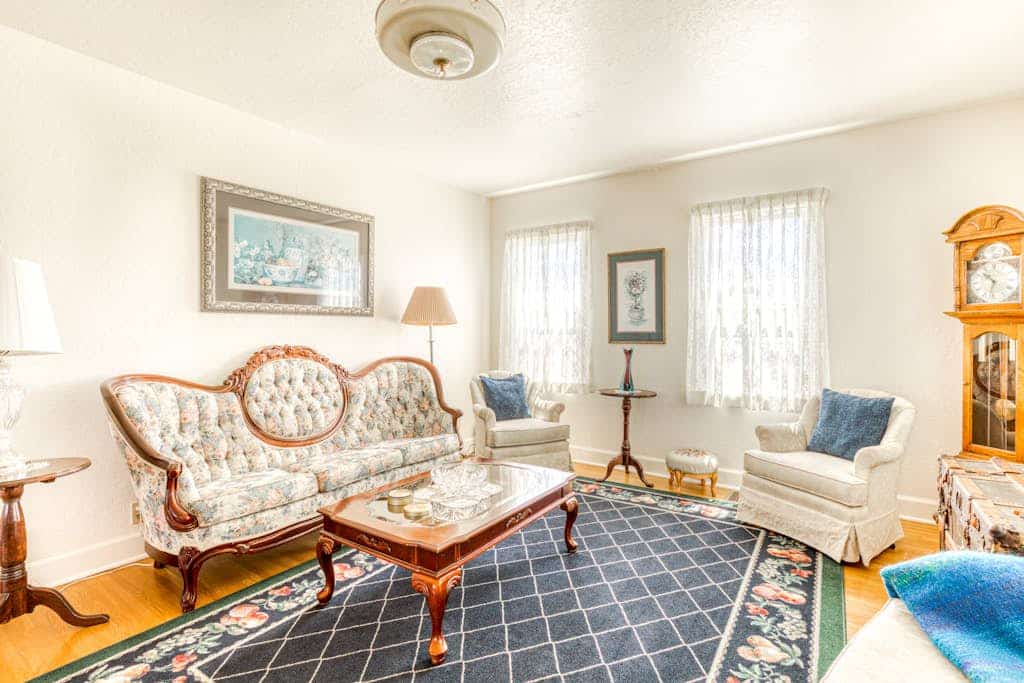 Historic Dog-friendly Home with Antiques, Near Wine Tasting