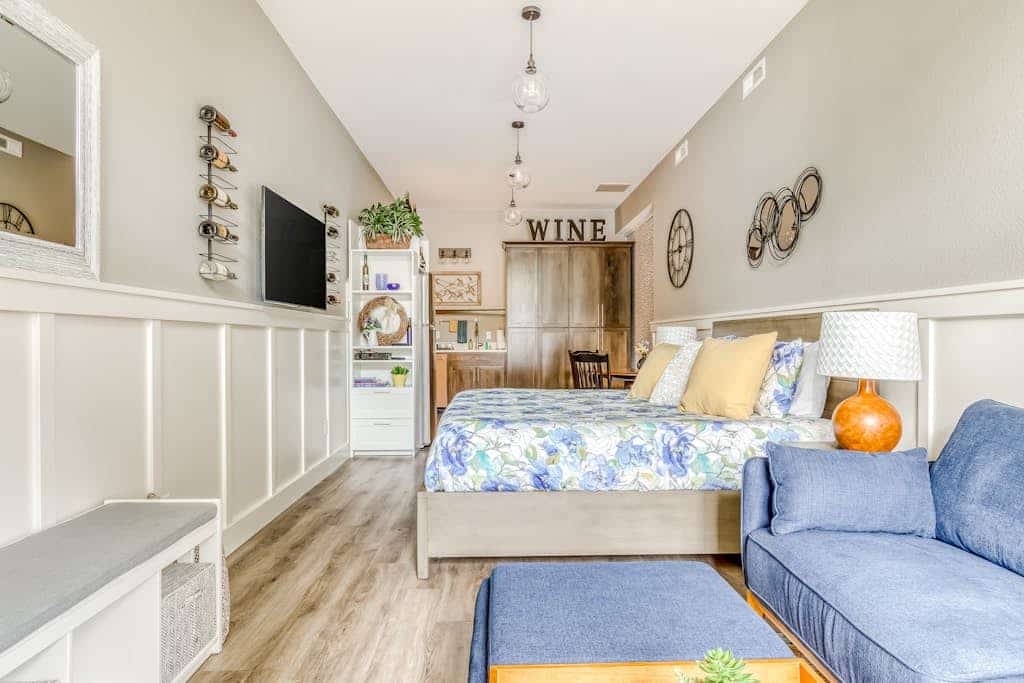 Beautifully-updated, ground floor studio with a kitchenette, & free WiFi