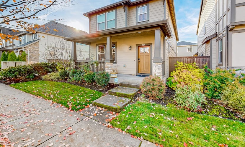 2-story home in great location with fireplace, grill, fast WiFi, & streaming