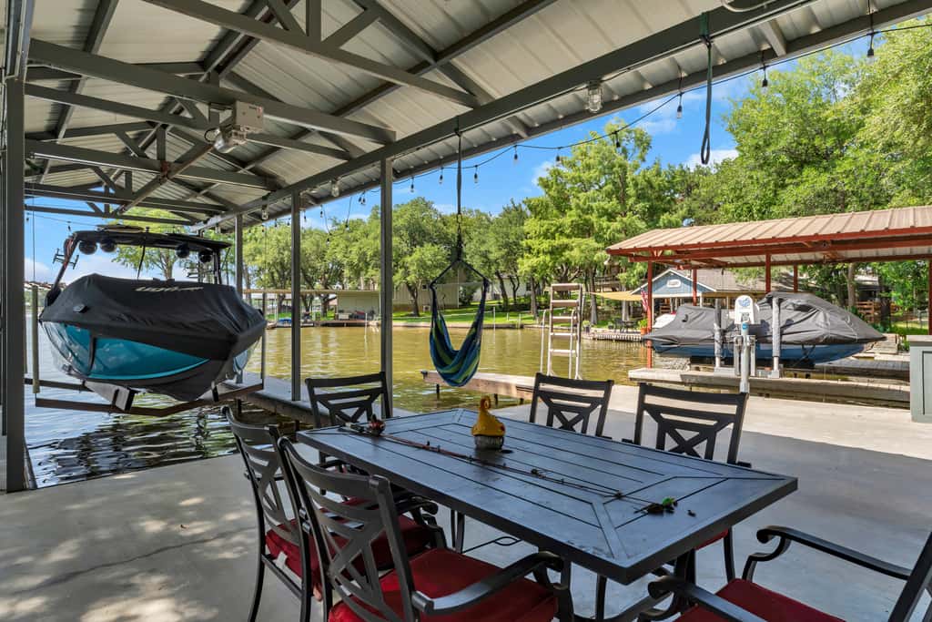 Villa Shoals