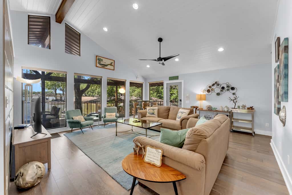 Villa Shoals