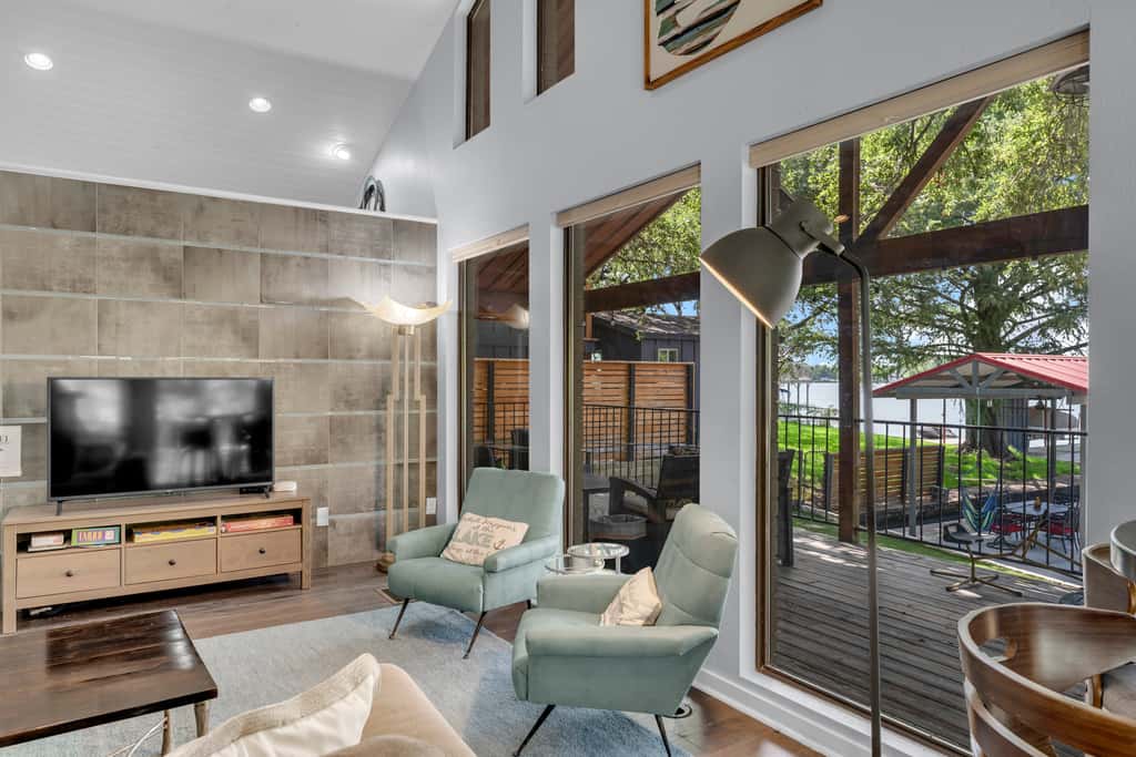 Villa Shoals