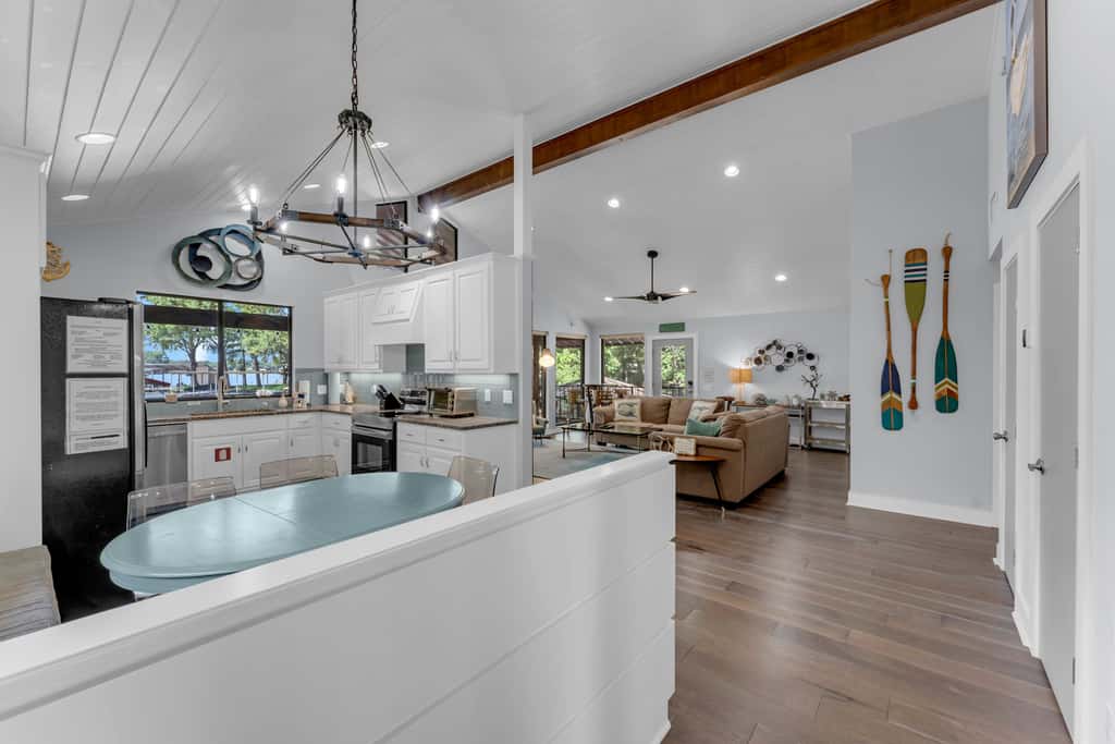 Villa Shoals