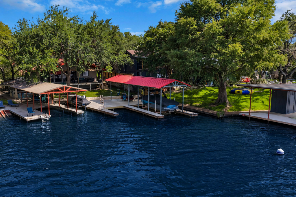 Villa Shoals