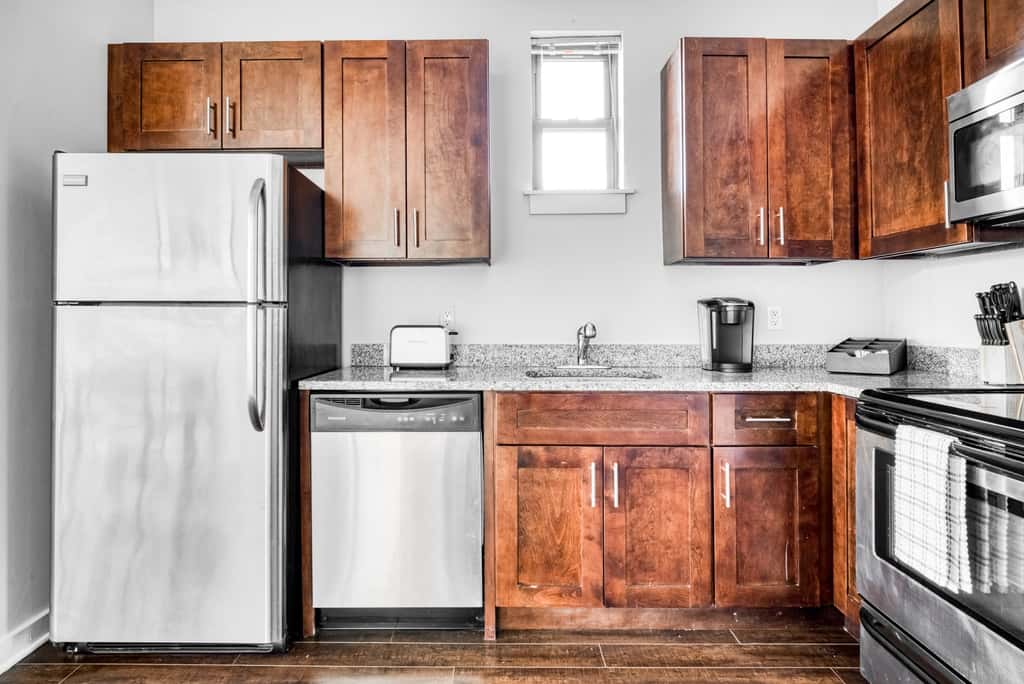 CozySuites Music Row Spacious 2BR in Nashville!