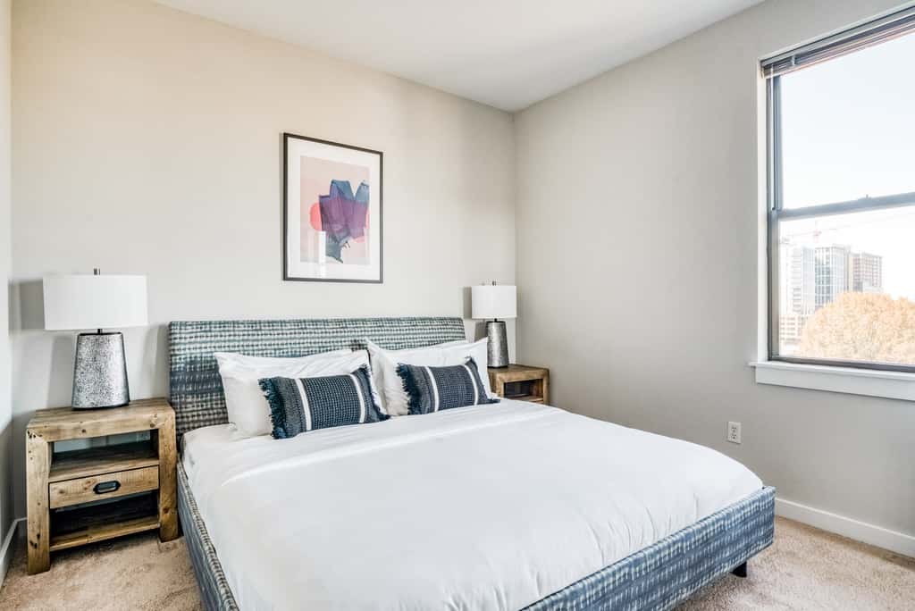 CozySuites Music Row Spacious 2BR in Nashville!