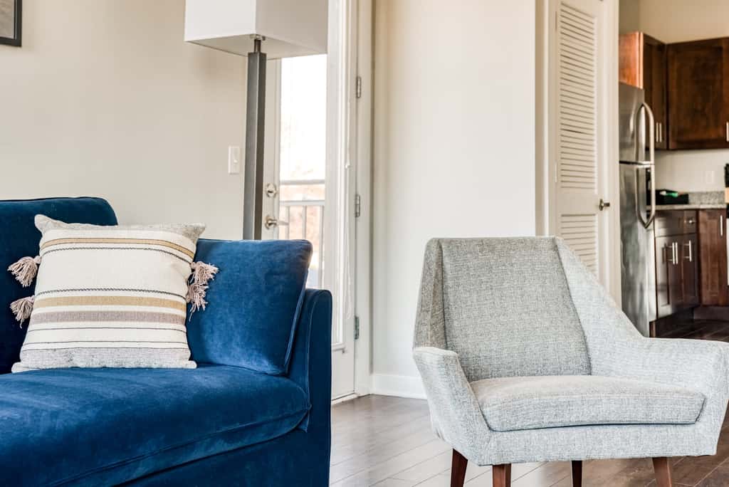 CozySuites Music Row Spacious 2BR in Nashville!