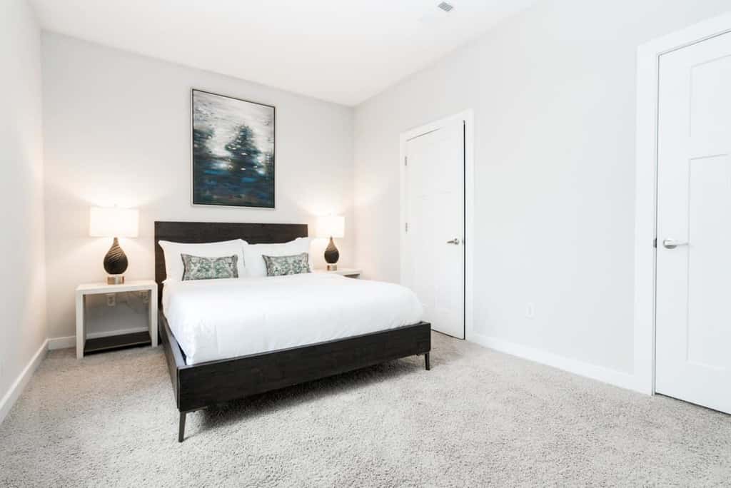 CozySuites Music Row Stunning 2BR in Nashville!