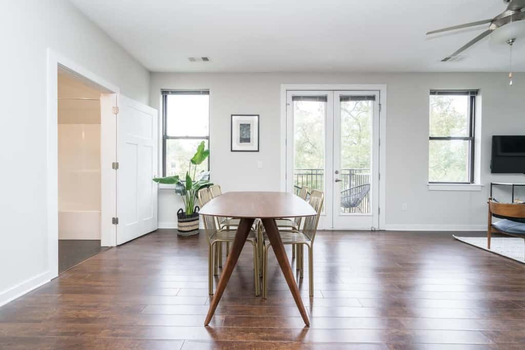 CozySuites Music Row Stunning 2BR in Nashville!