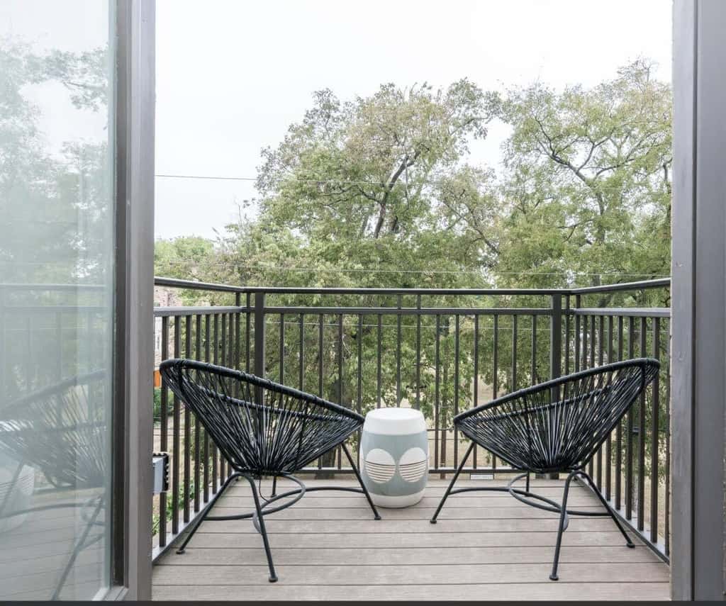 CozySuites Music Row Stunning 2BR in Nashville!