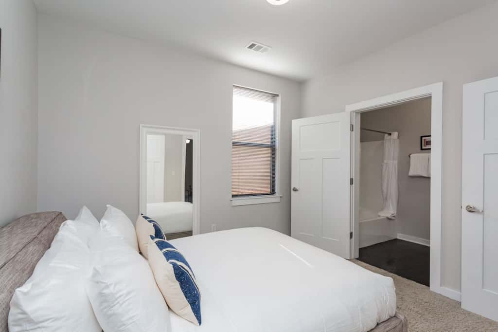 CozySuites Music Row Spacious 1BR in Nashville! 11