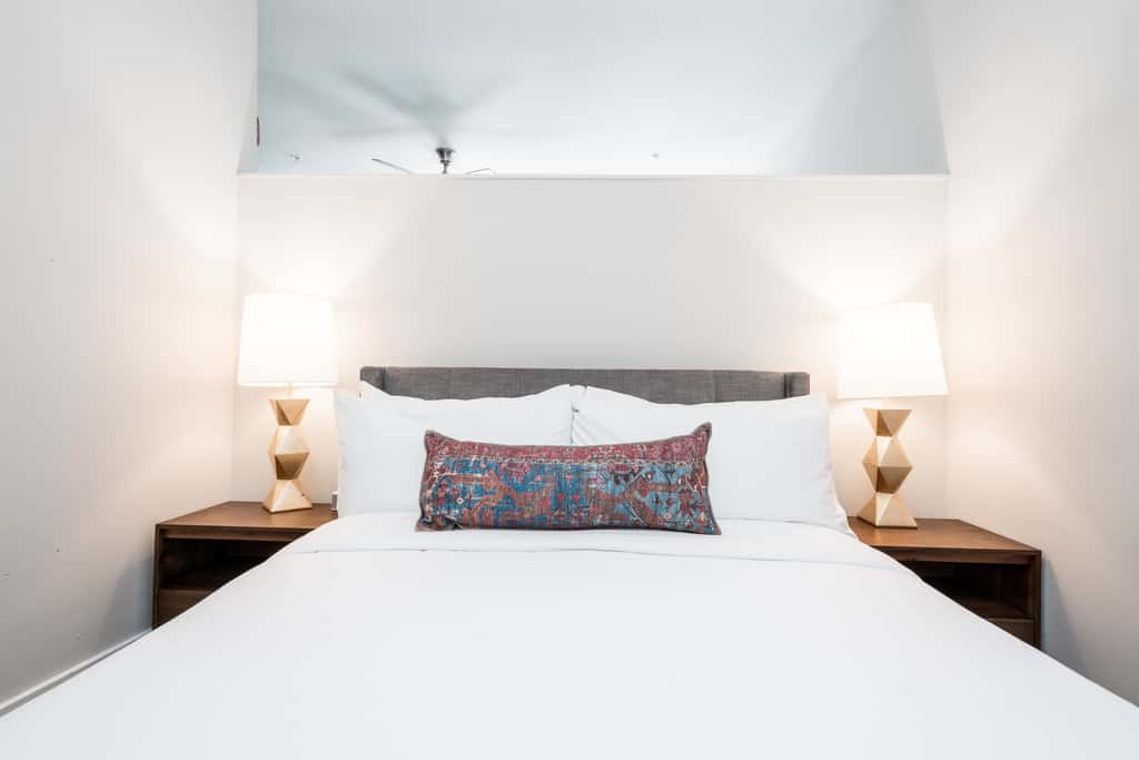 CozySuites MusicRow Astonishing SDO Nashville!