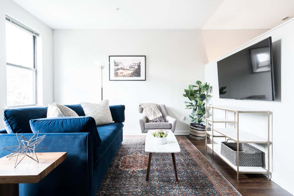 CozySuites MusicRow Astonishing SDO Nashville!