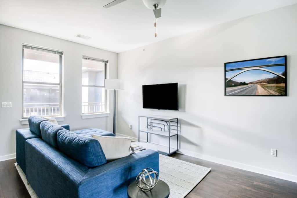 CozySuites TWO Spacious Music Row Condos