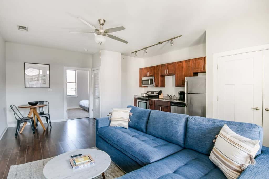 CozySuites TWO Spacious Music Row Condos