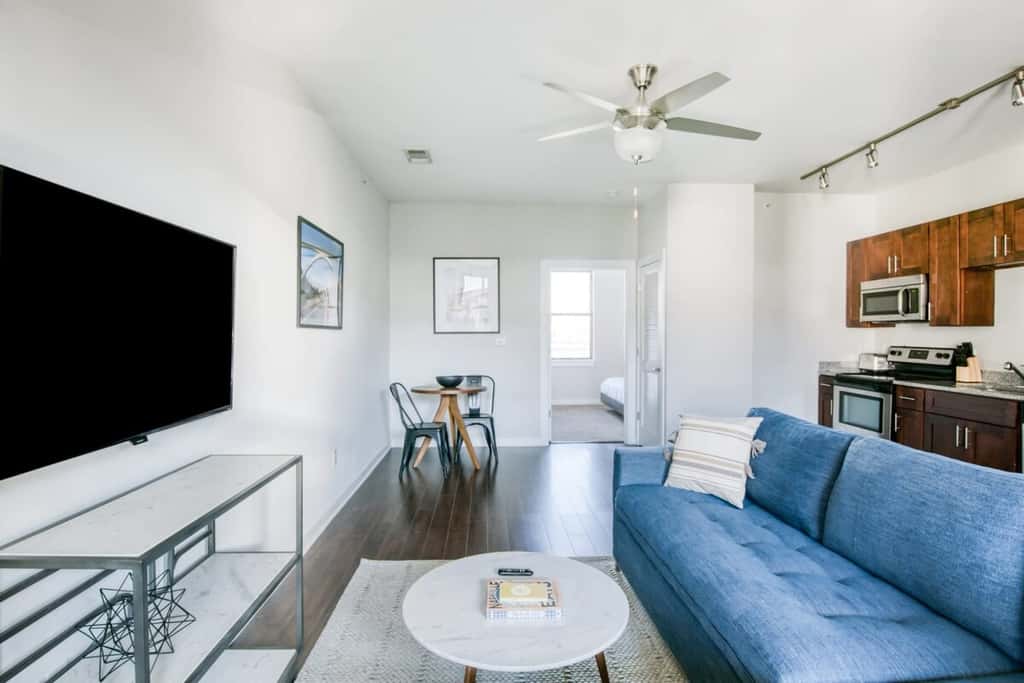 CozySuites TWO Spacious Music Row Condos