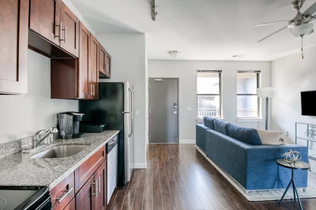 CozySuites TWO Spacious Music Row Condos