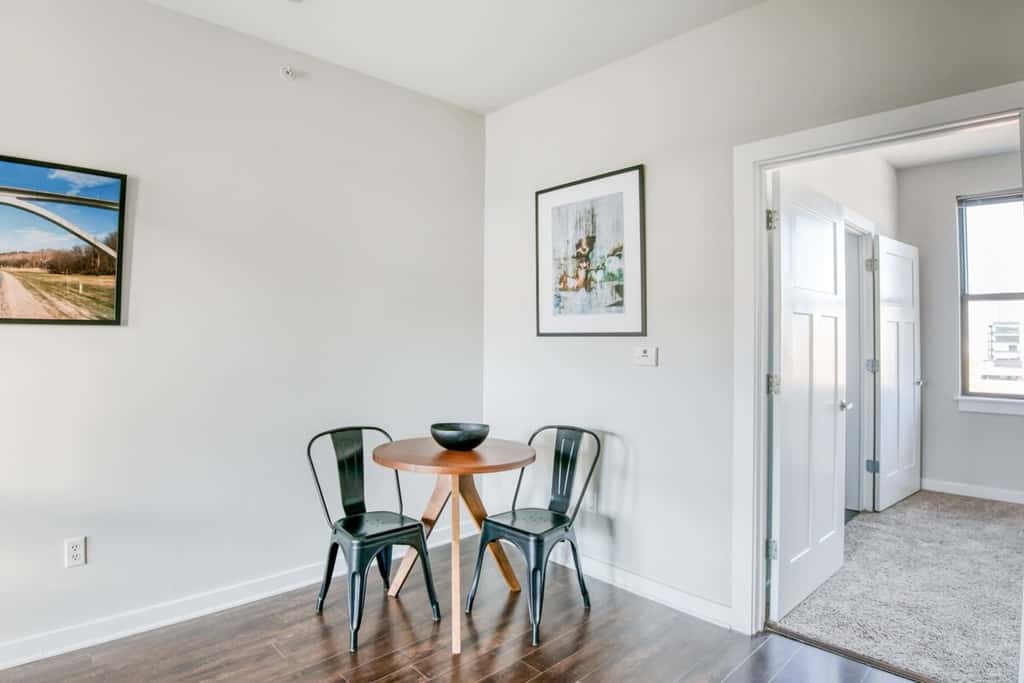 CozySuites TWO Spacious Music Row Condos