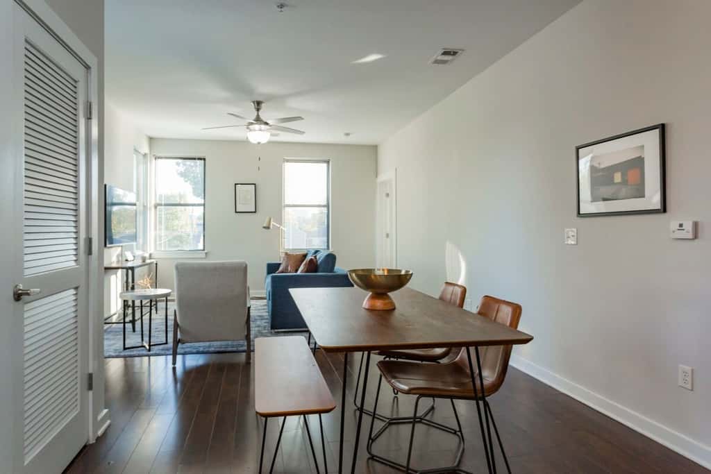 CozySuites TWO Alluring Music Row Condos 
