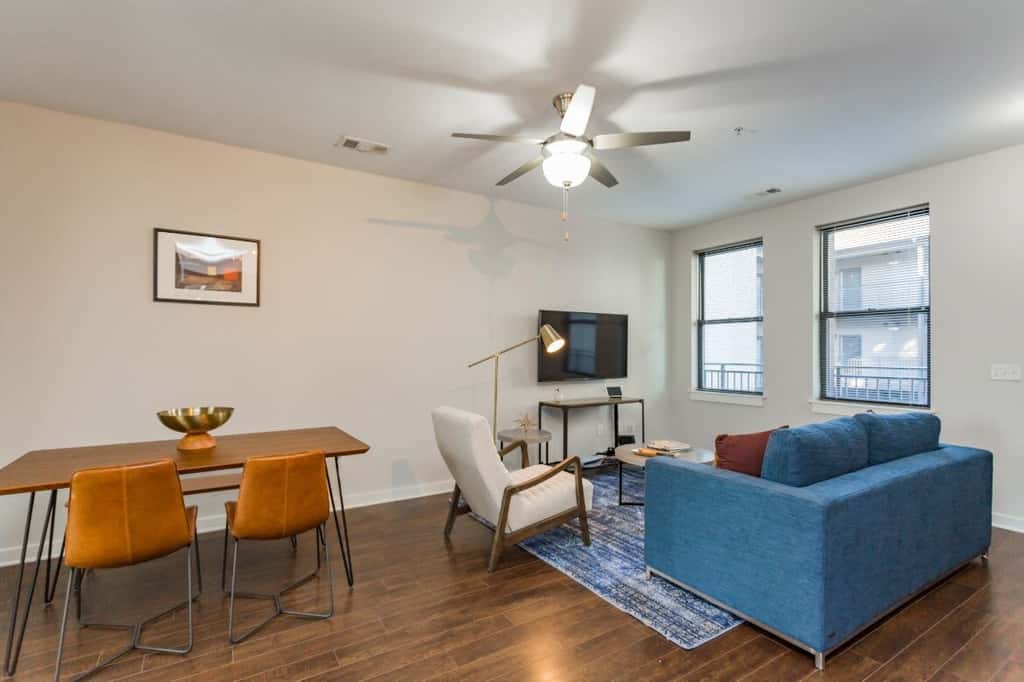 CozySuites TWO Alluring Music Row Condos 